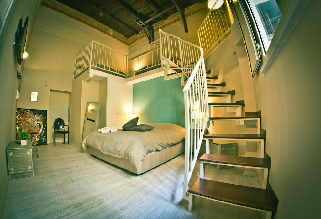 Quadruple Room Split Level